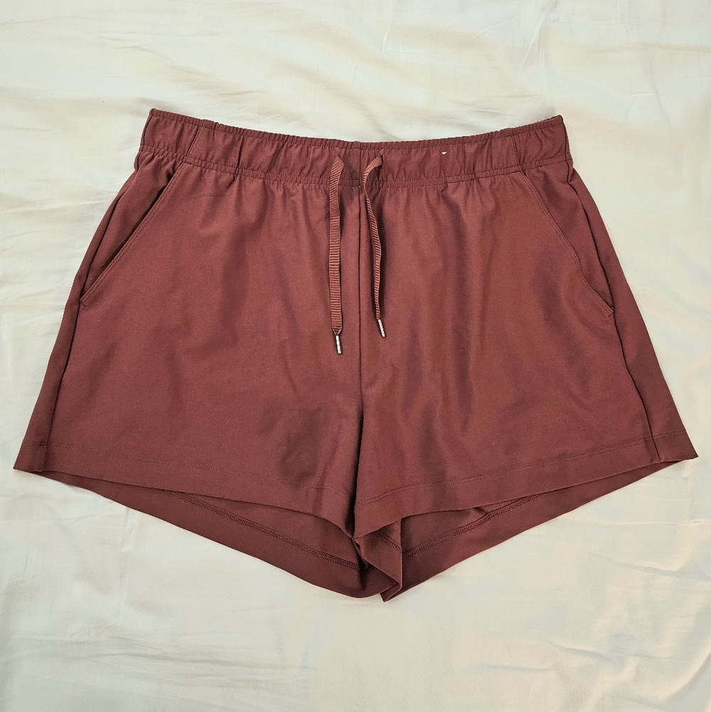 Old Navy Powersoft Go-Dry Shorts In Rust 3.5" Inseam Size Large